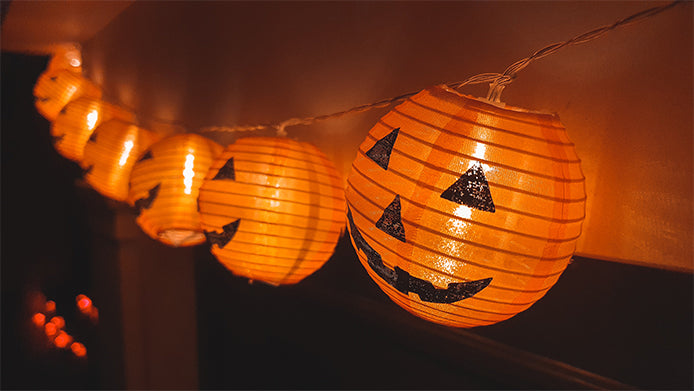 How to make lights flicker for Halloween