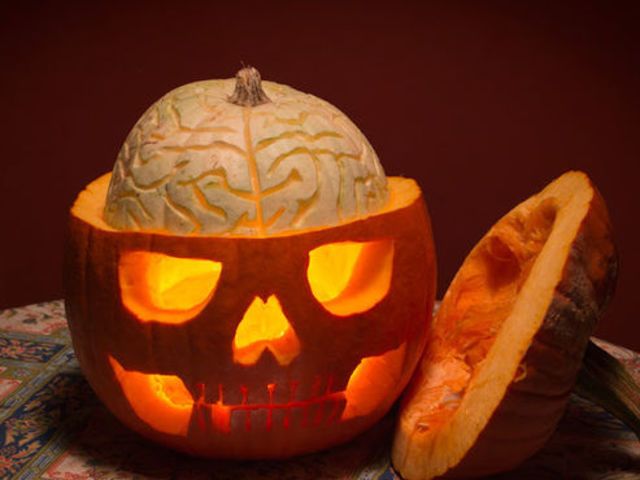 Scary pumpkin carvings